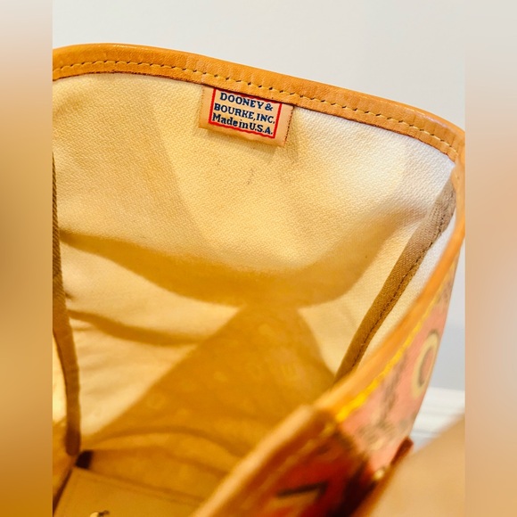 RARE Y2K Dooney & Bourke Authentic Pink Extra Large Tote - Picture 13 of 16